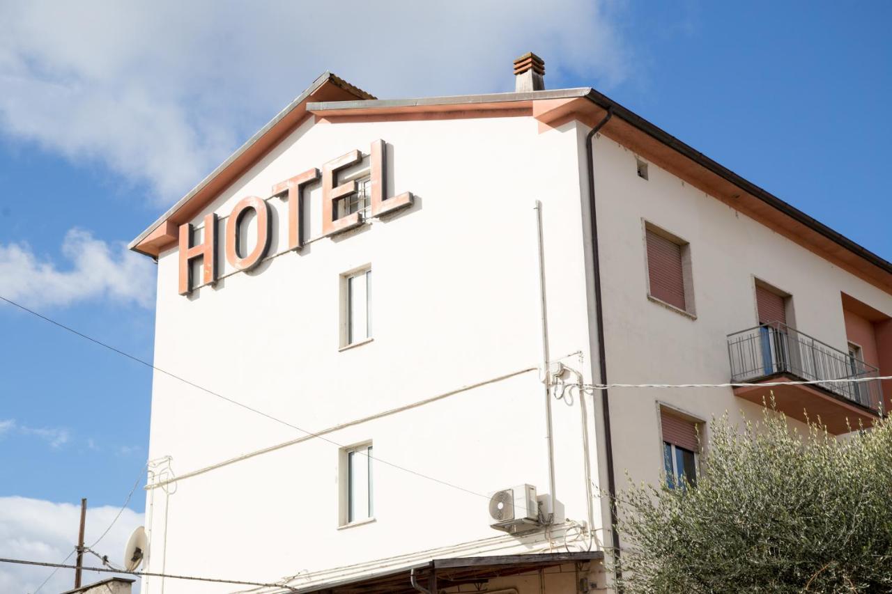 Hotel Lidia Mergo Luaran gambar
